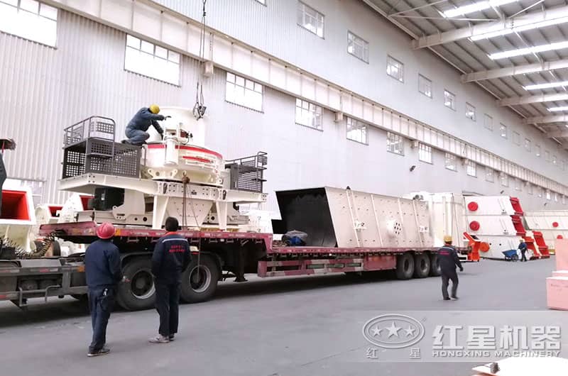 打砂機(jī)裝車，直接發(fā)往客戶作業(yè)現(xiàn)場(chǎng)